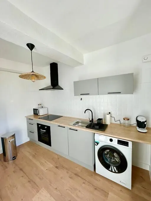 Appartement Ensoleille マノスク フランス